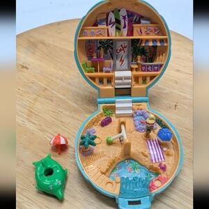 Polly Pocket 1989 Polly'Beach House Bluebird